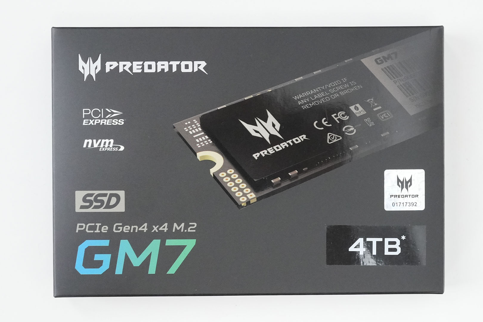 Мощный игровой накопитель SSD Acer Predator GM7 4 ТБ